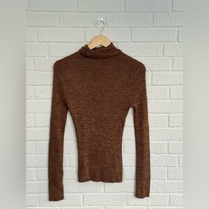brown sparkley ribbed turtleneck!